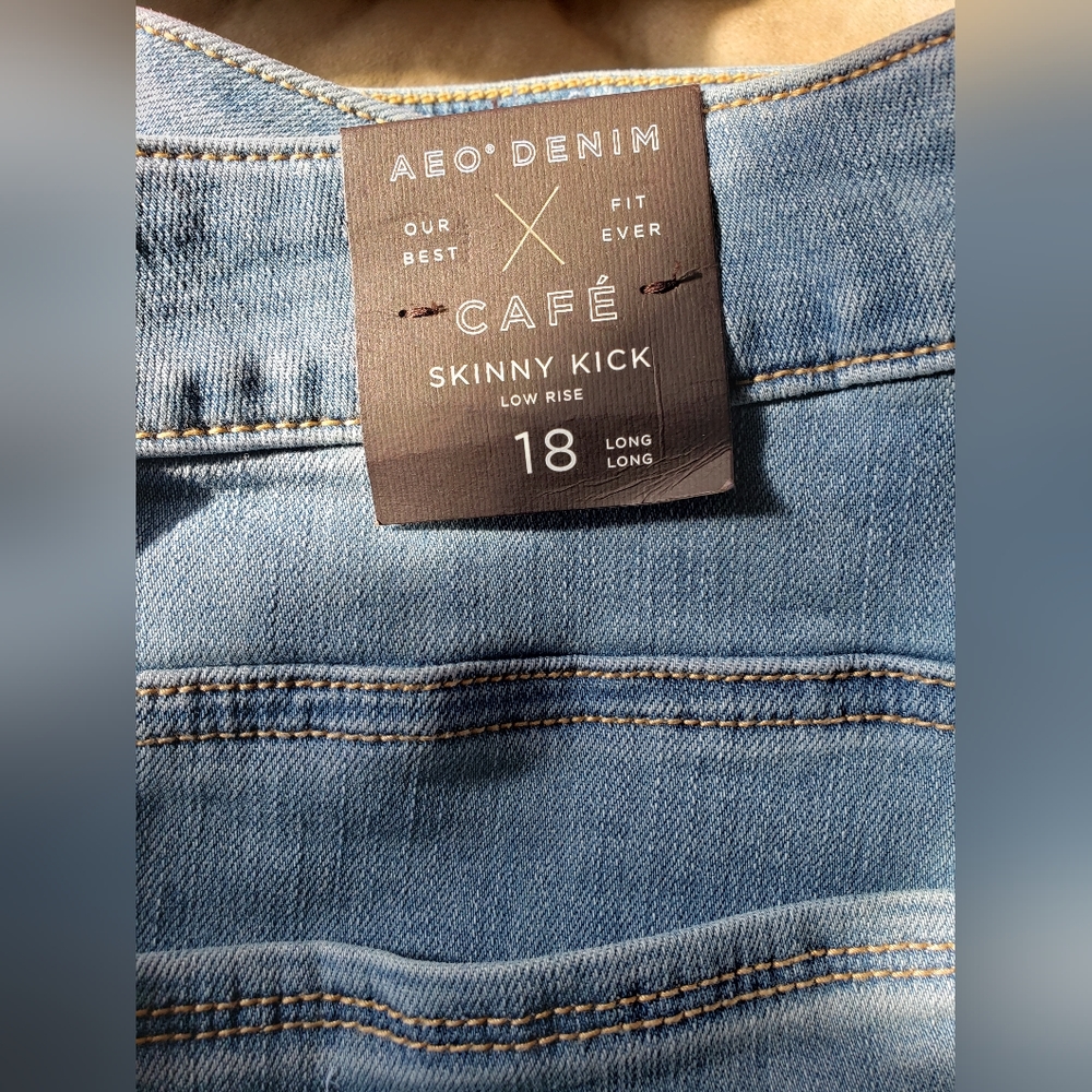 NWT American Eagle Skinny Kick Jeans sz. 18L - Picture 3 of 6